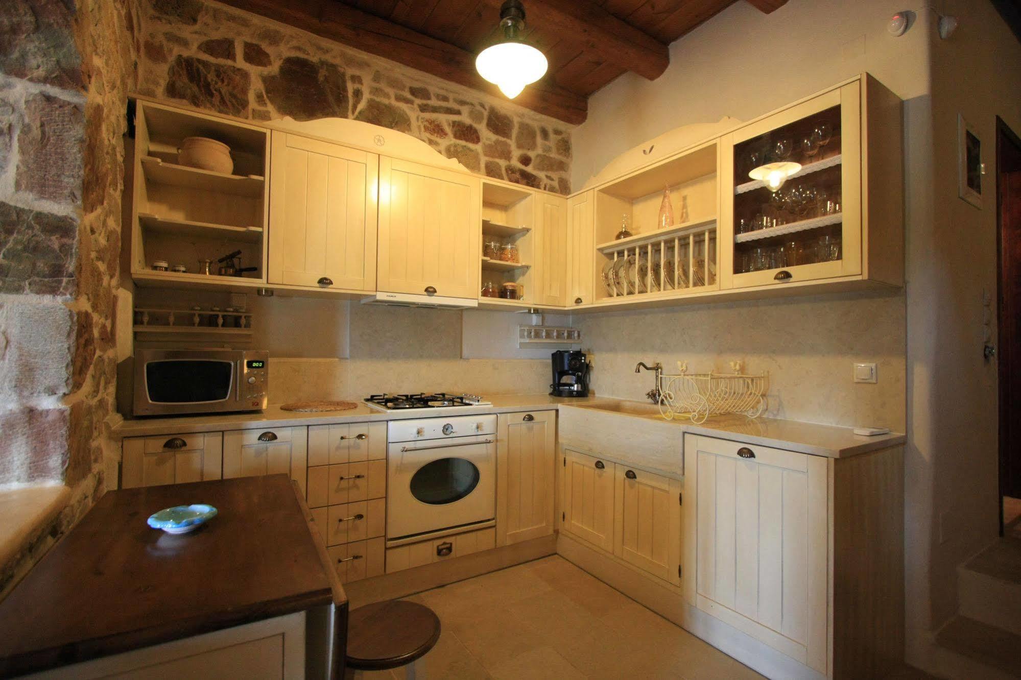 Lithos Traditional Xerokampos (Crete)
