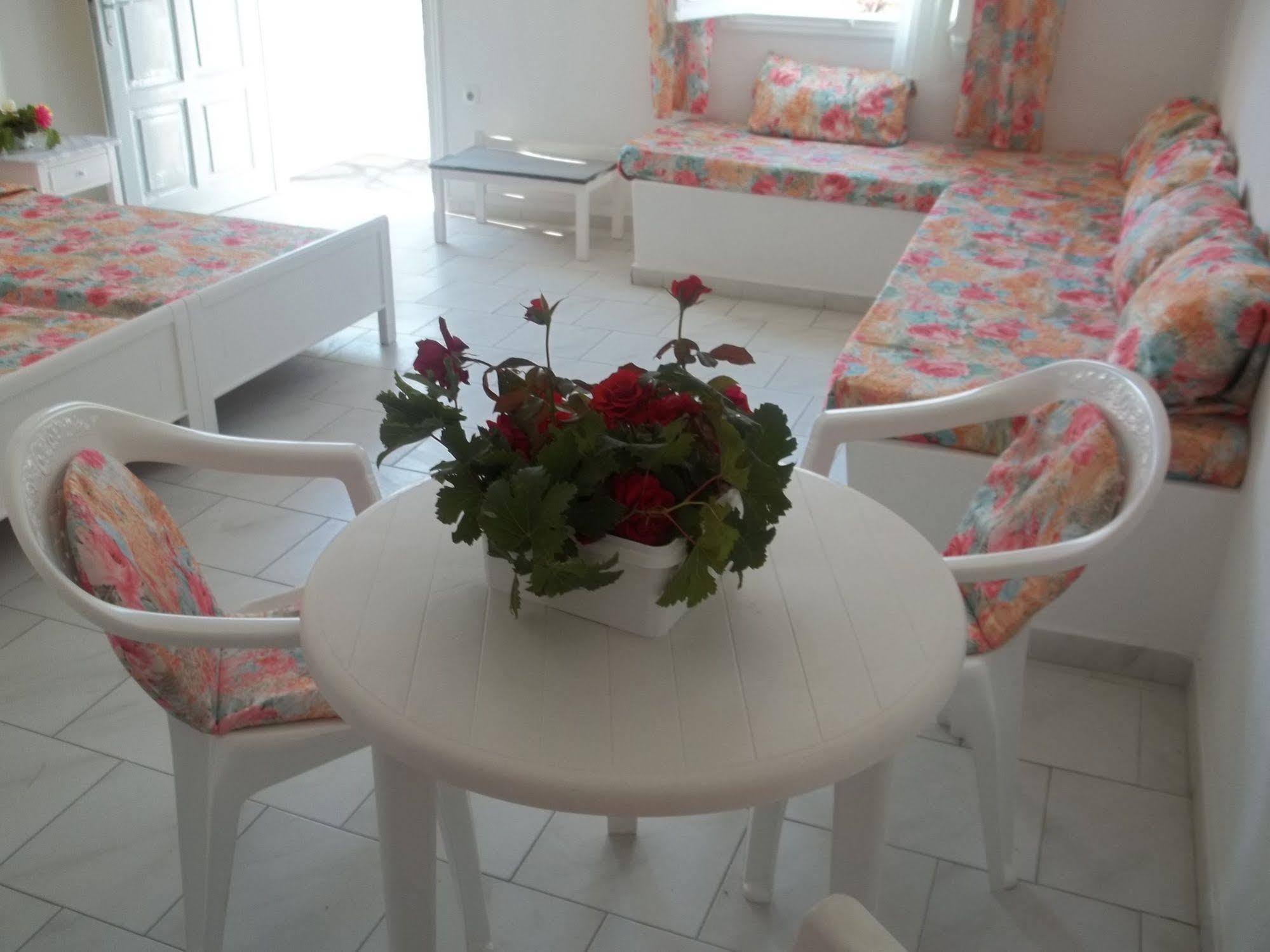 Karavas Mykonos Town