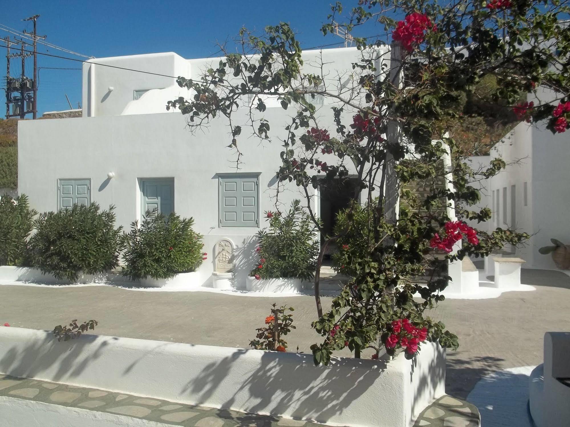 Apartment Karavas *
