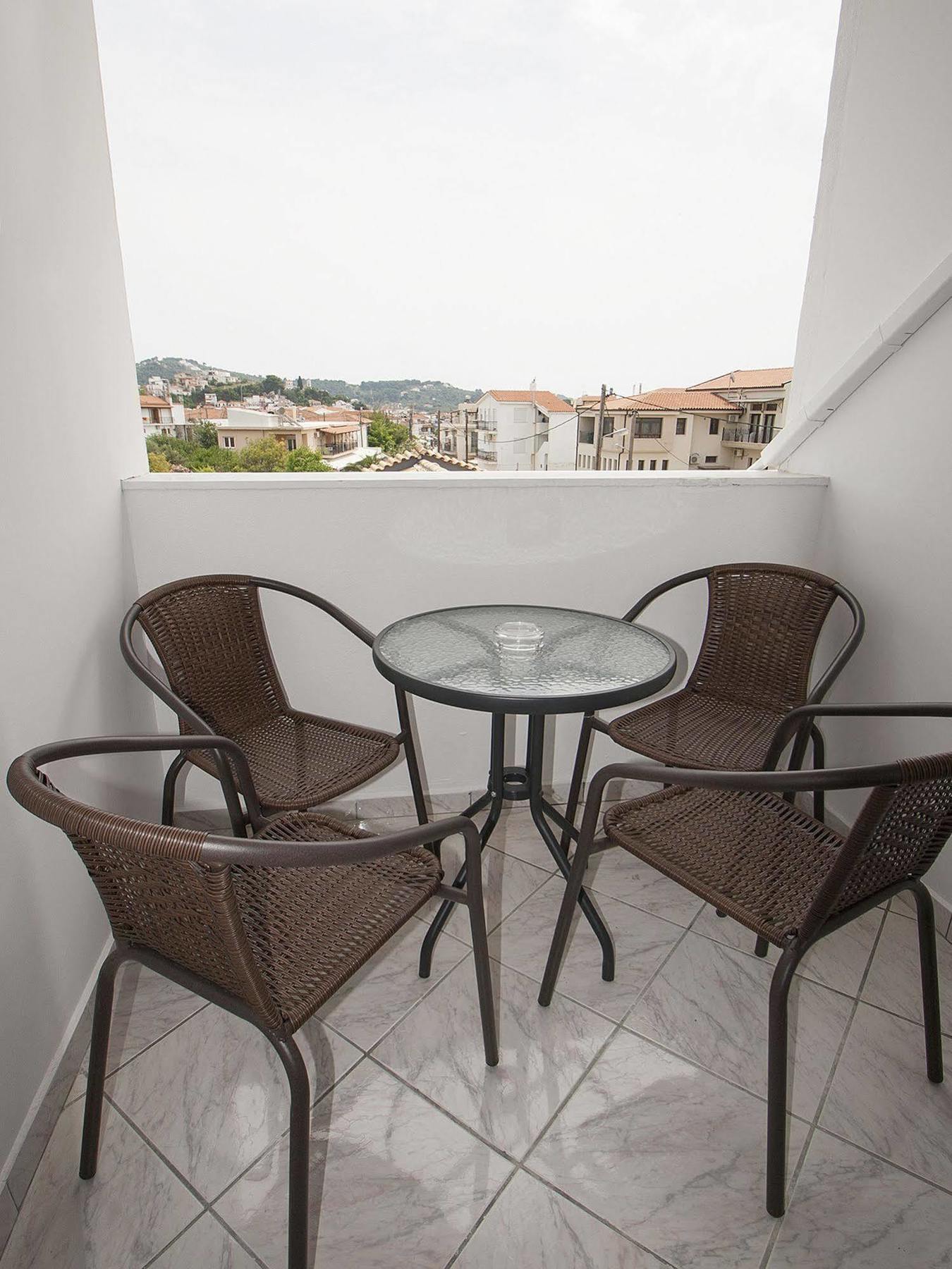 Apartment Pineapple Skiathos Town