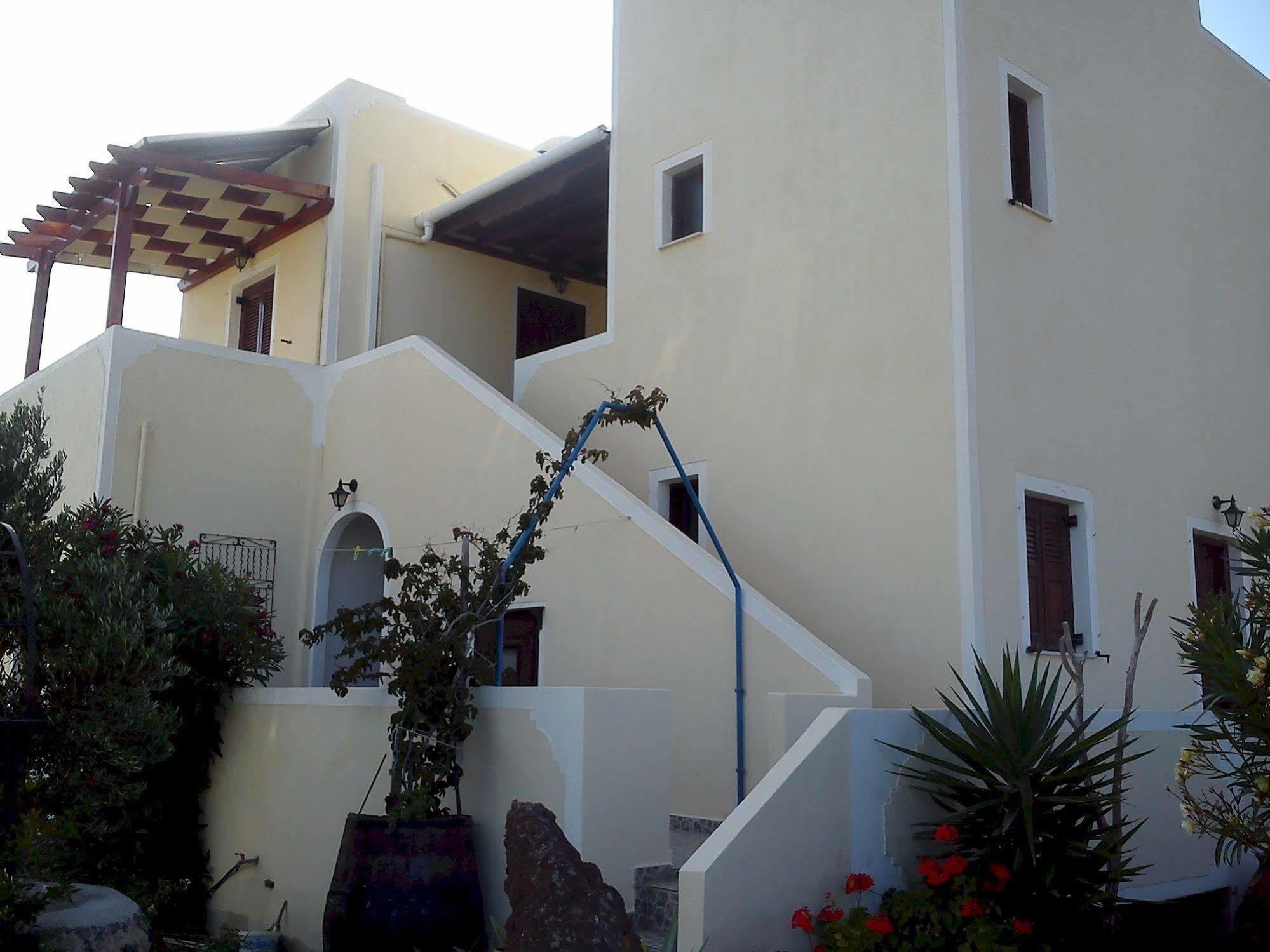 Marinas Apartment Perissa (Santorini)