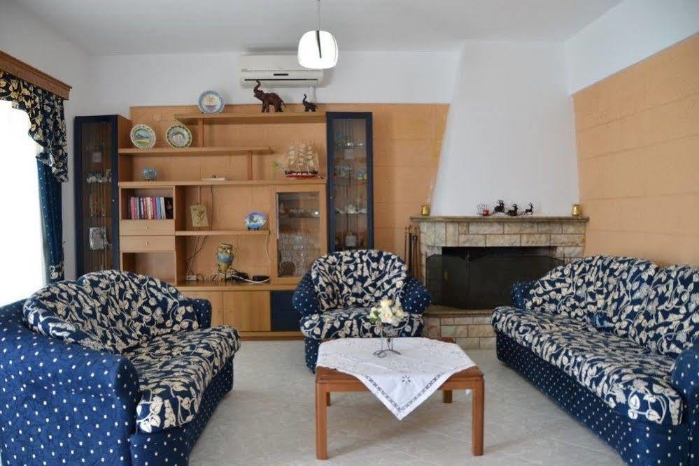 Hotel Stegna Ilion 3*