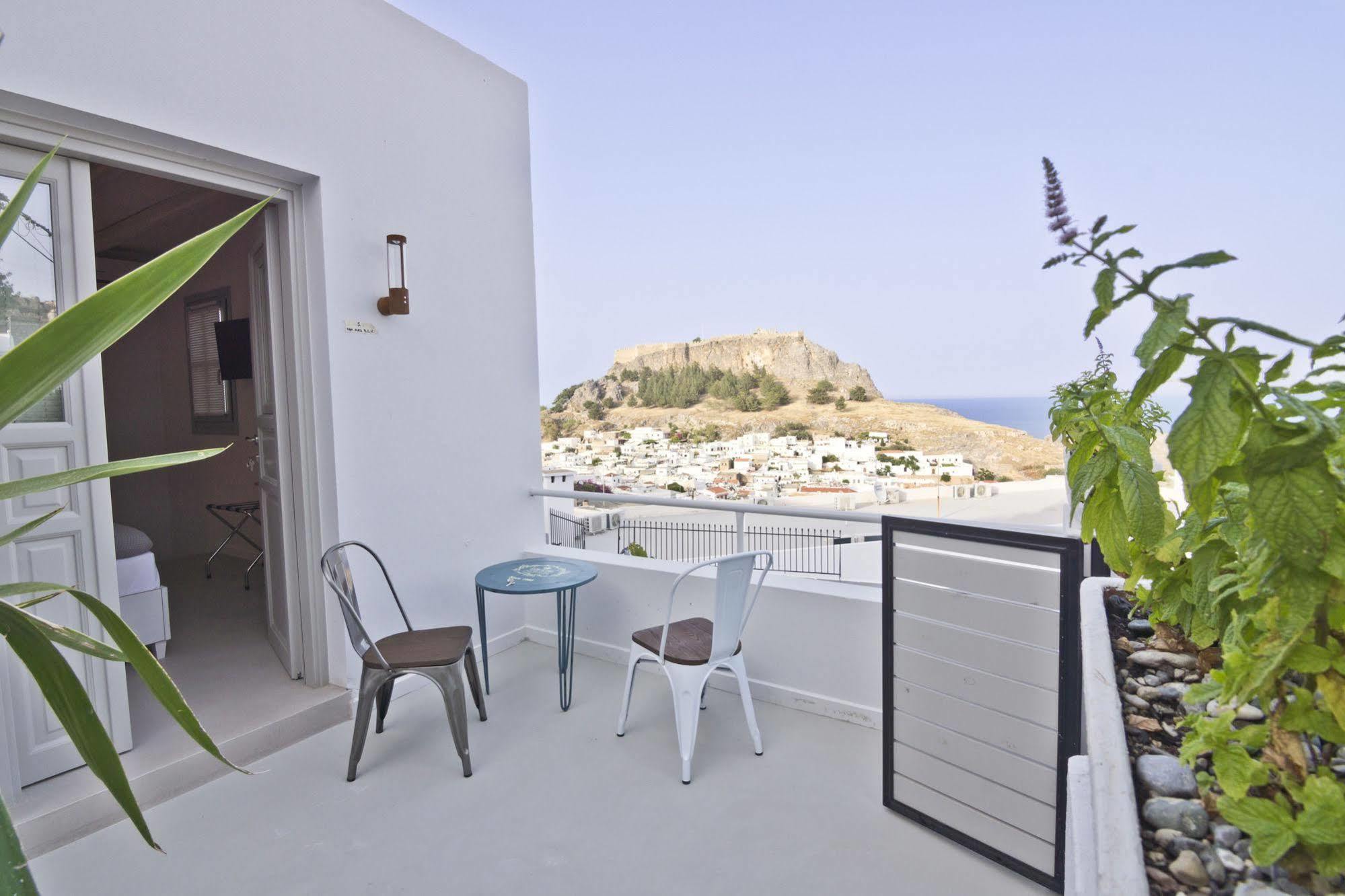 Guest house Lindos Comfy Suites 4*