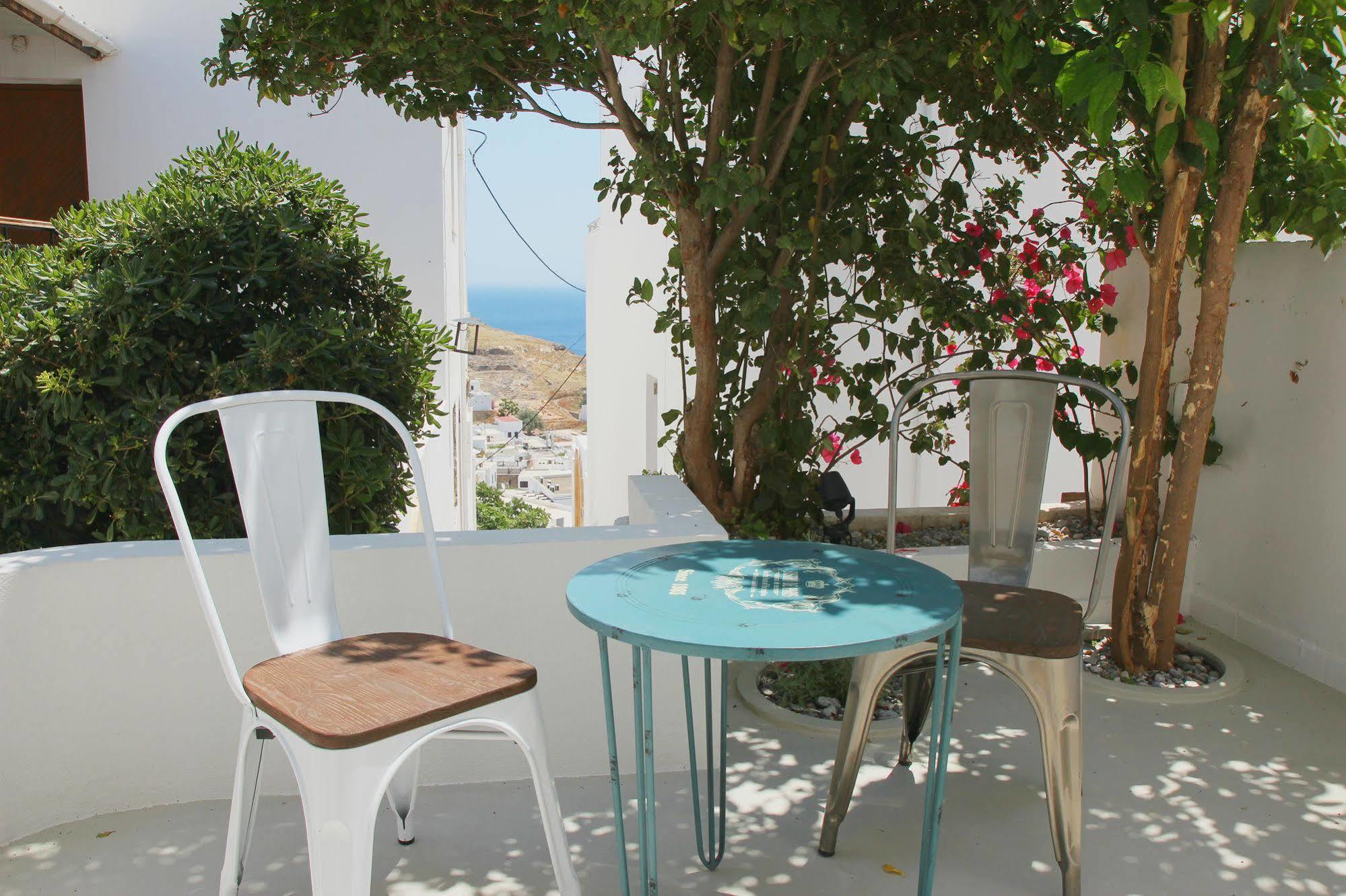 Lindos Comfy Suites Guest house 4*