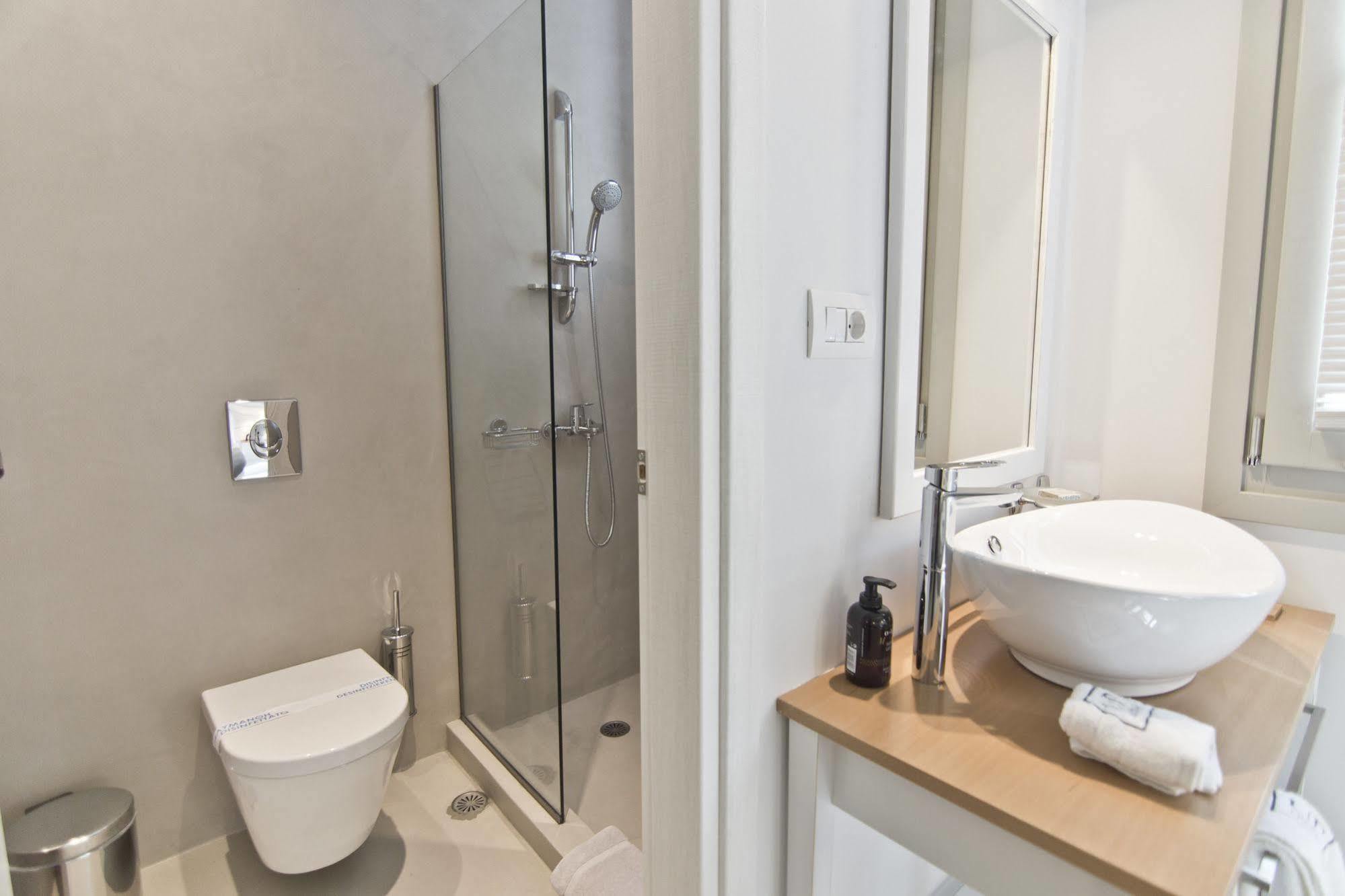 Lindos Comfy Suites 4*