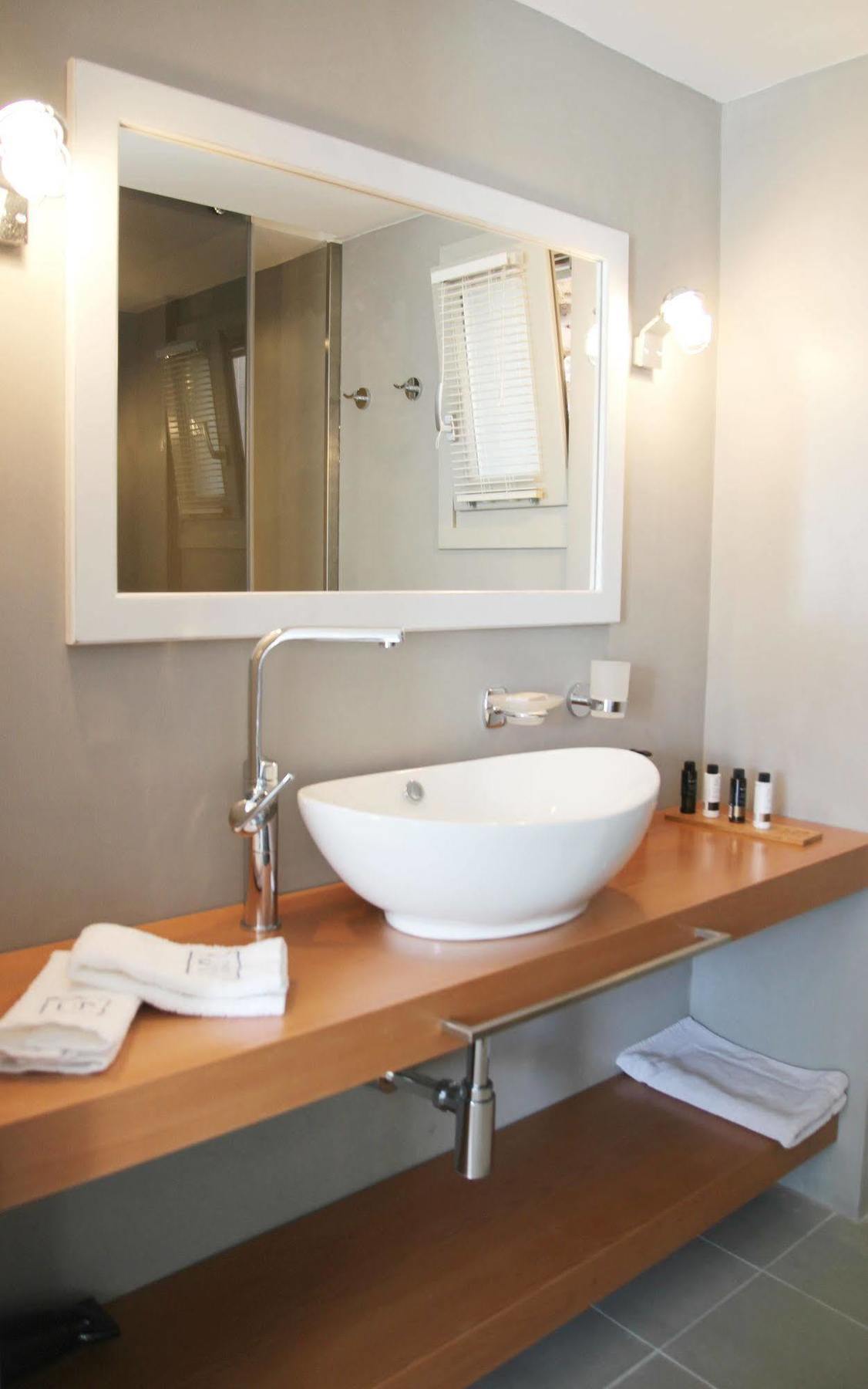 Lindos Comfy Suites Guest house