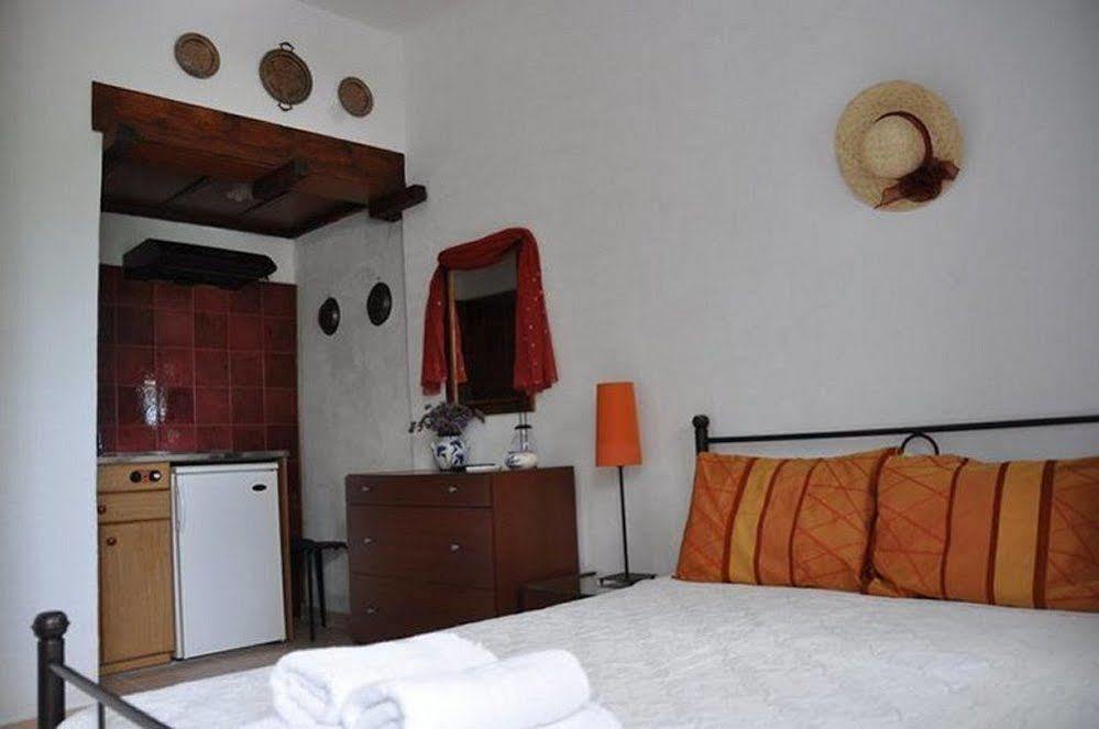 Skyros Panorama Studios Guest house