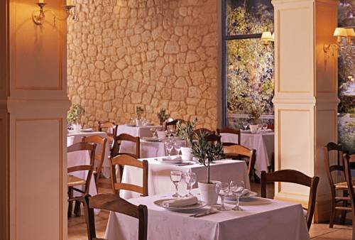 Hotel Gerakina Beach