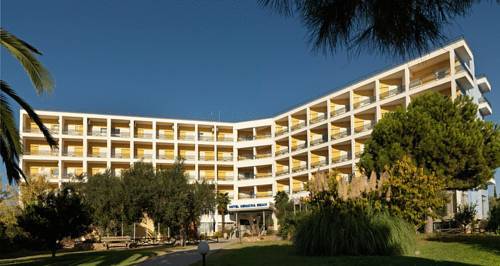 Gerakina Beach