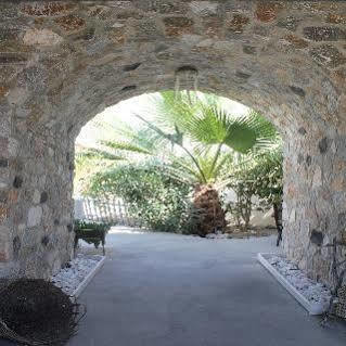 Belair Perissa (Santorini)
