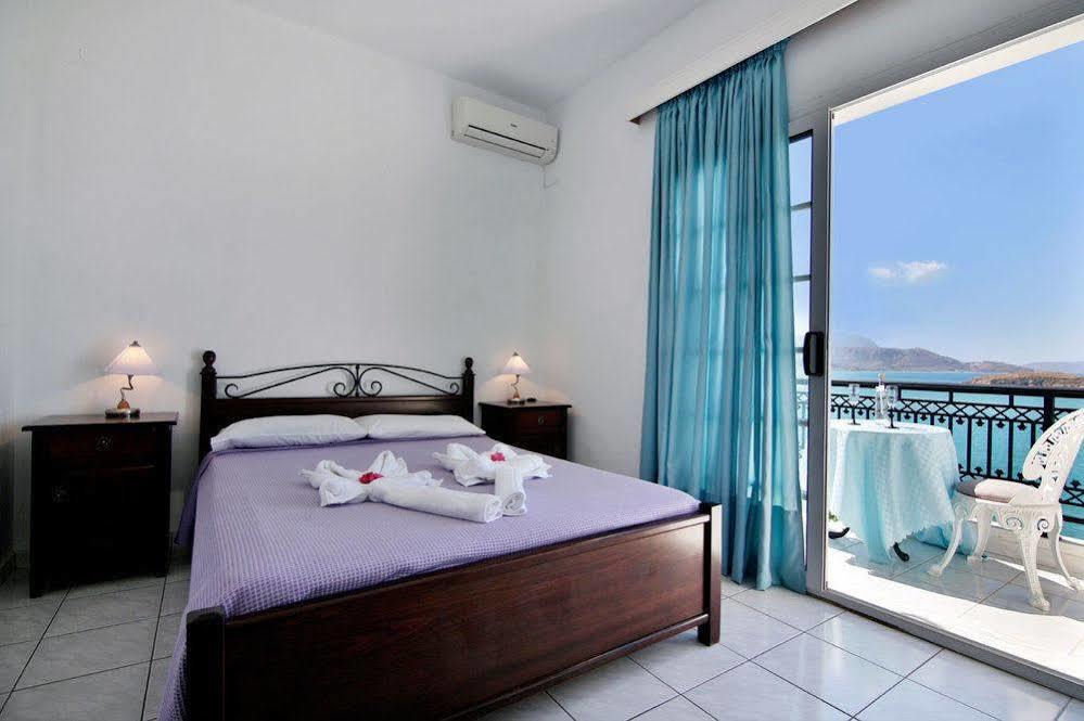 Isadora Apartment *