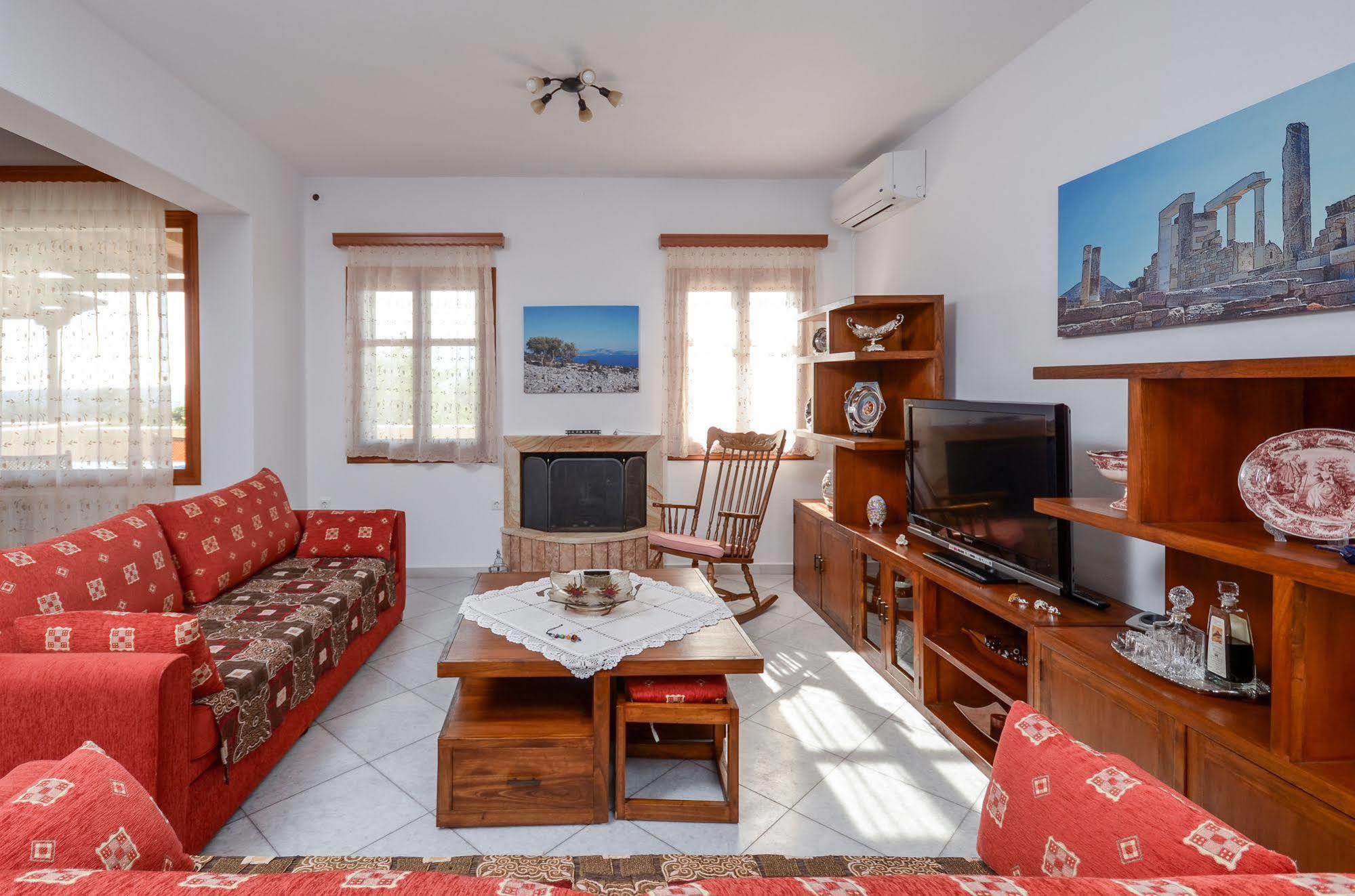 Naxos Apartment Sangri