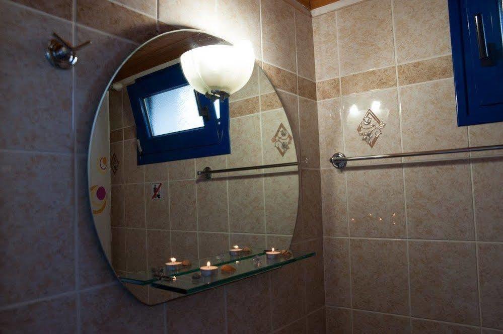 Apartment Dreams *