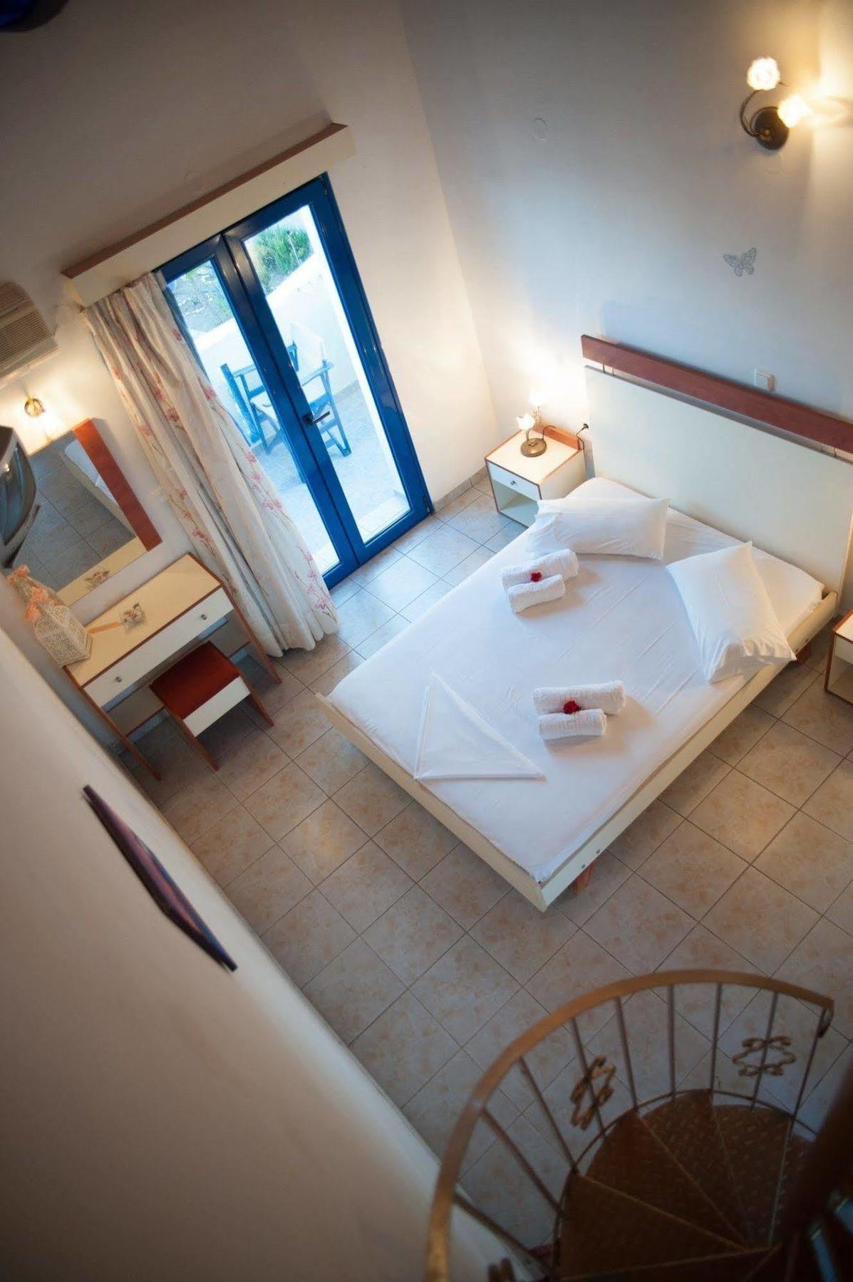 Apartment Dreams Katelios