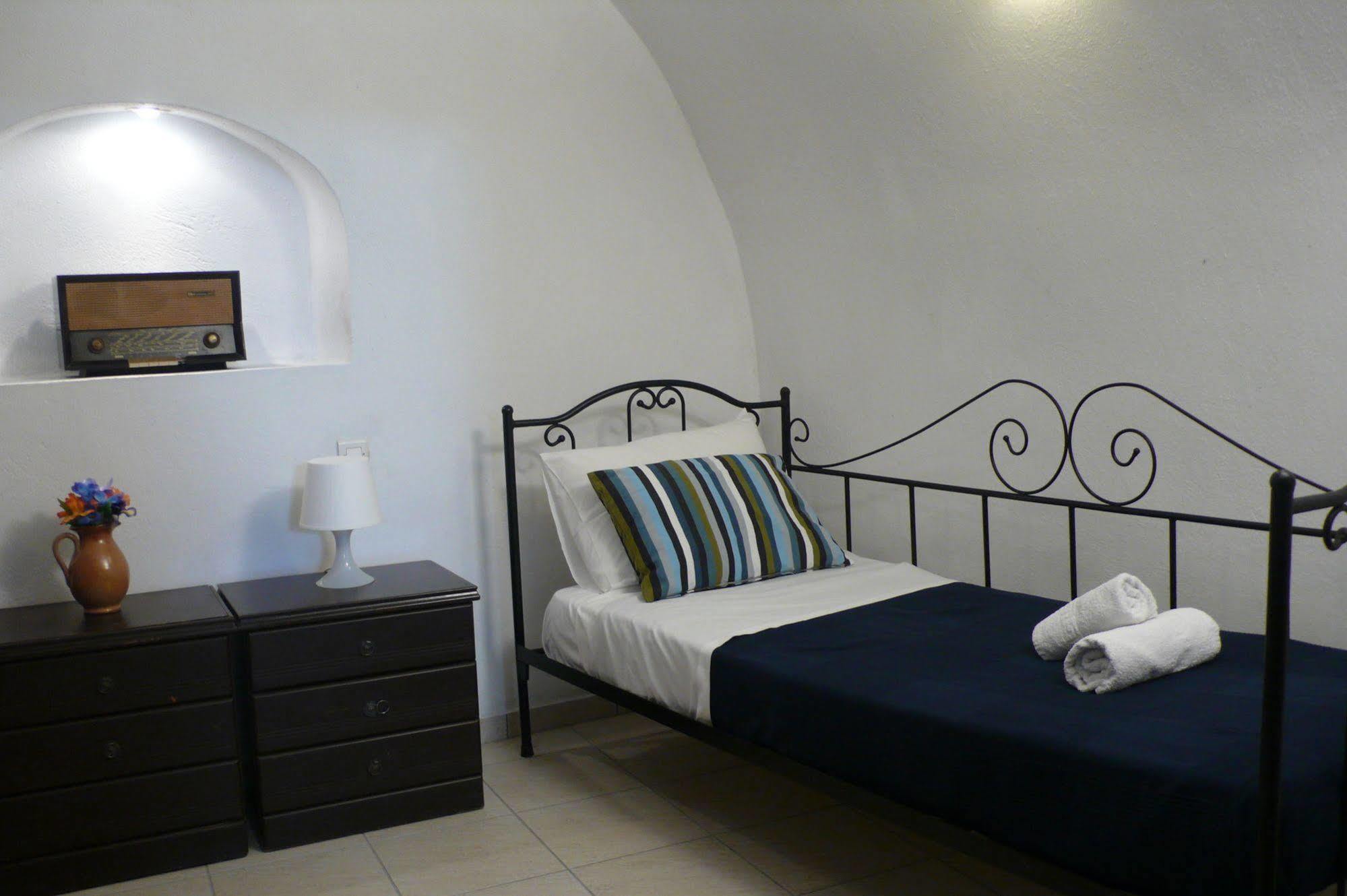 Iridanos Cave House Holiday home *