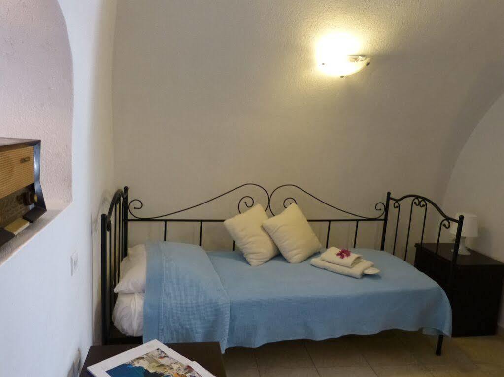 Iridanos Cave House Holiday home *