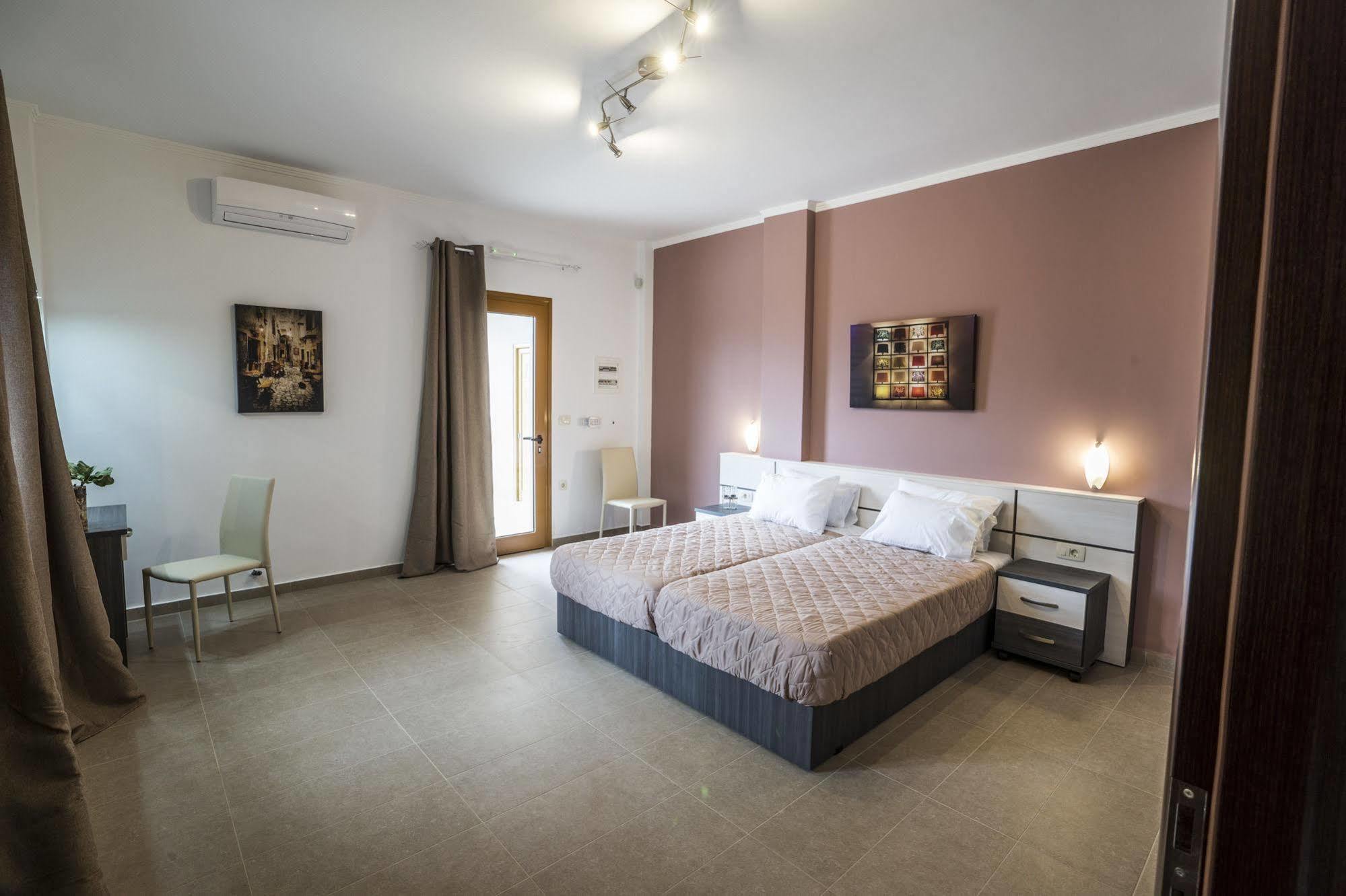 Lady Dafni With Private Heated Pool Maleme (Crete)