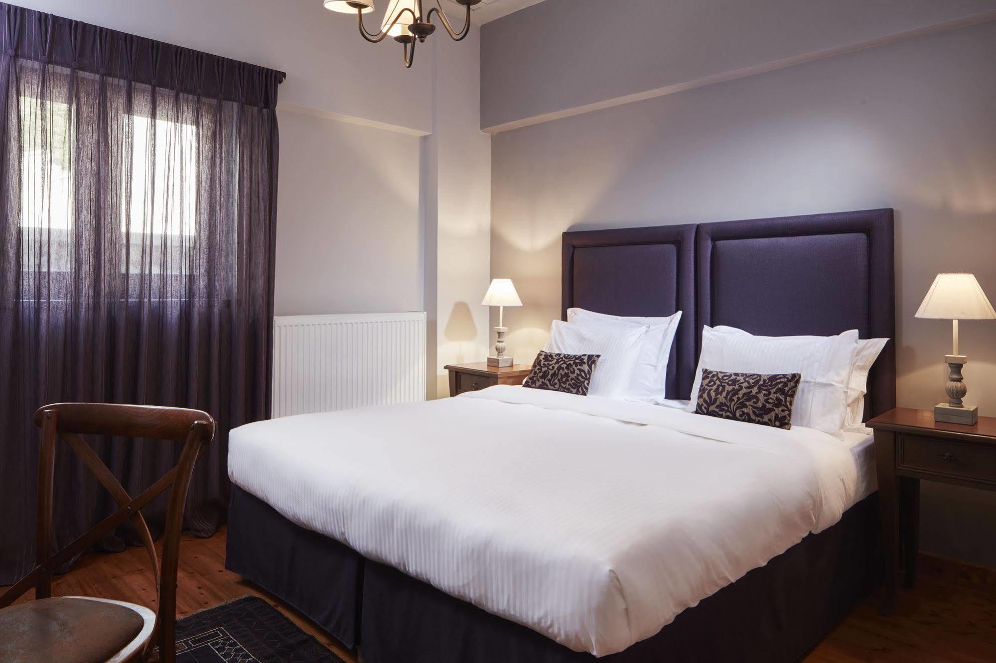 Nefeles Luxury Residences & Lounge Hotel Kardaras