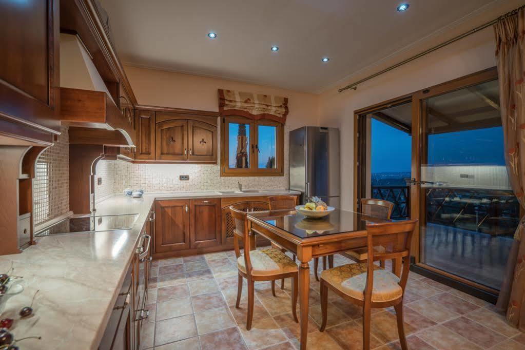 Apartment Clairy Laganas
