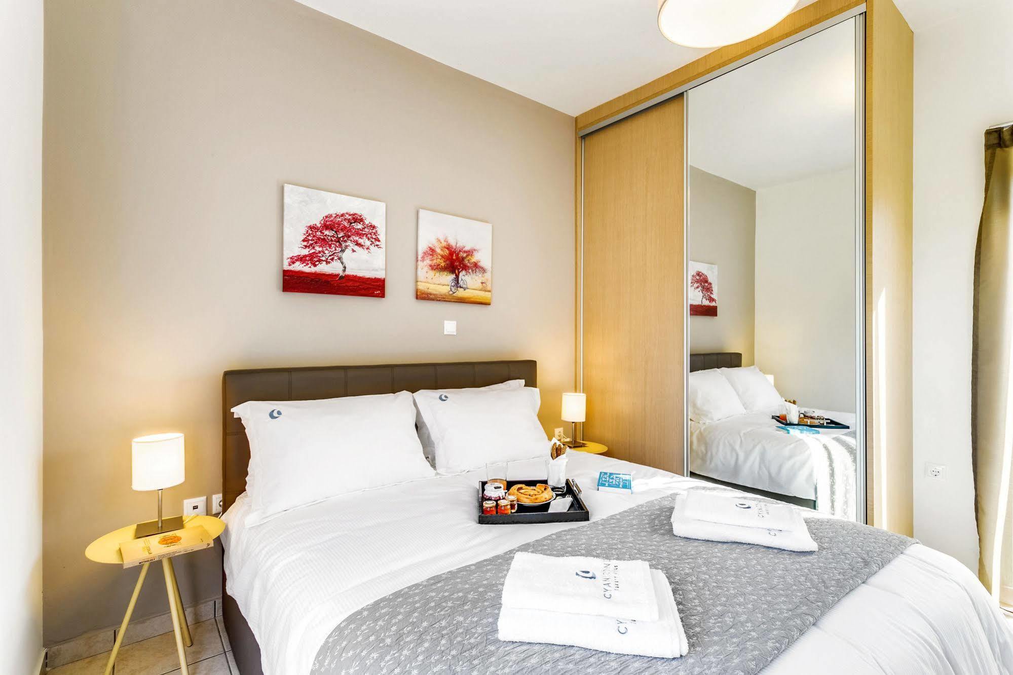 Hotel Cyan Icons