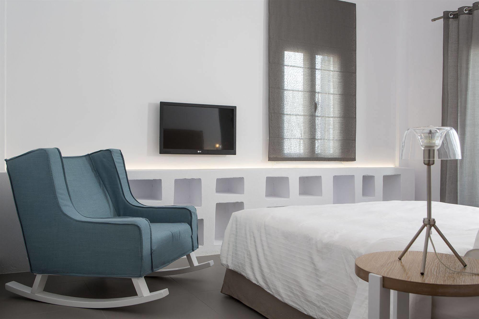 Loizos Stylish Residences 3* Fira (Santorini)