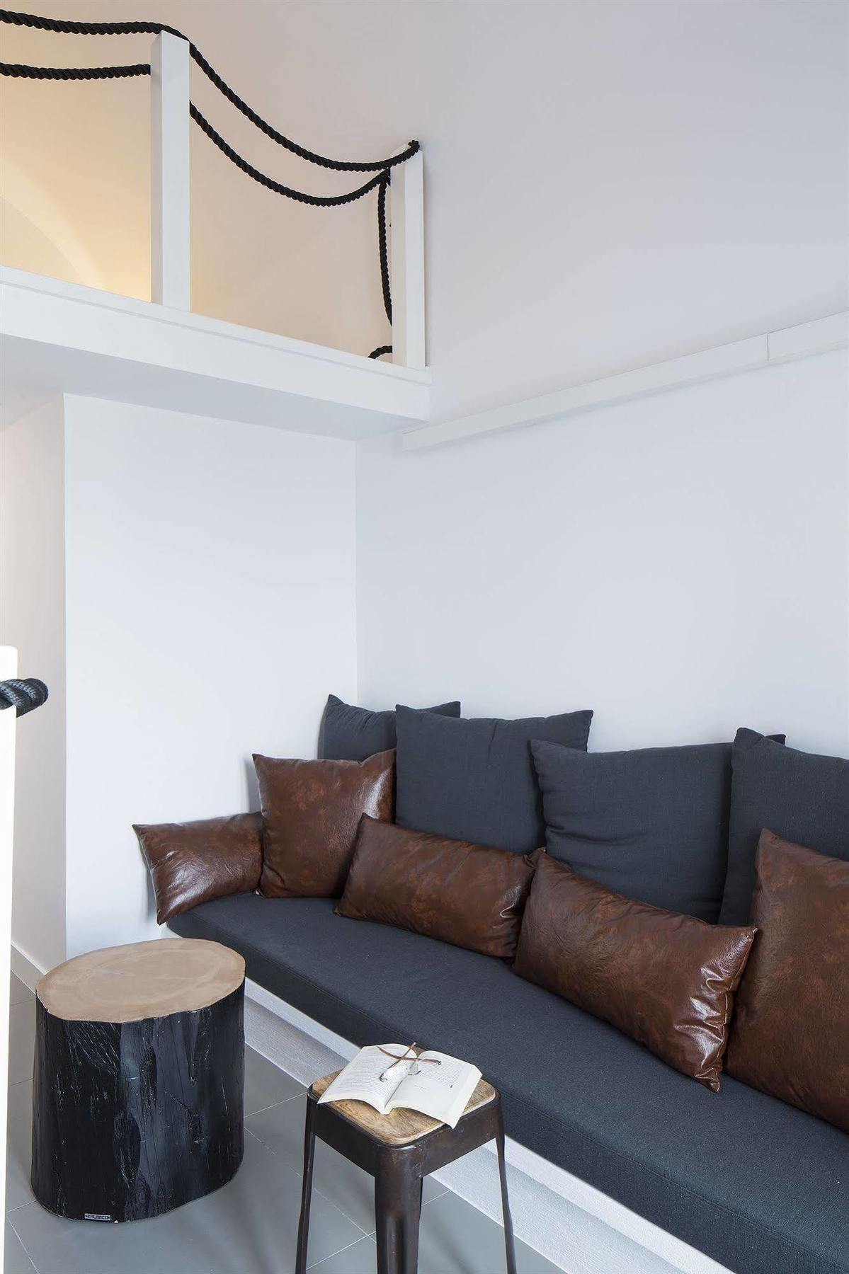 Loizos Stylish Residences 3* Fira (Santorini)