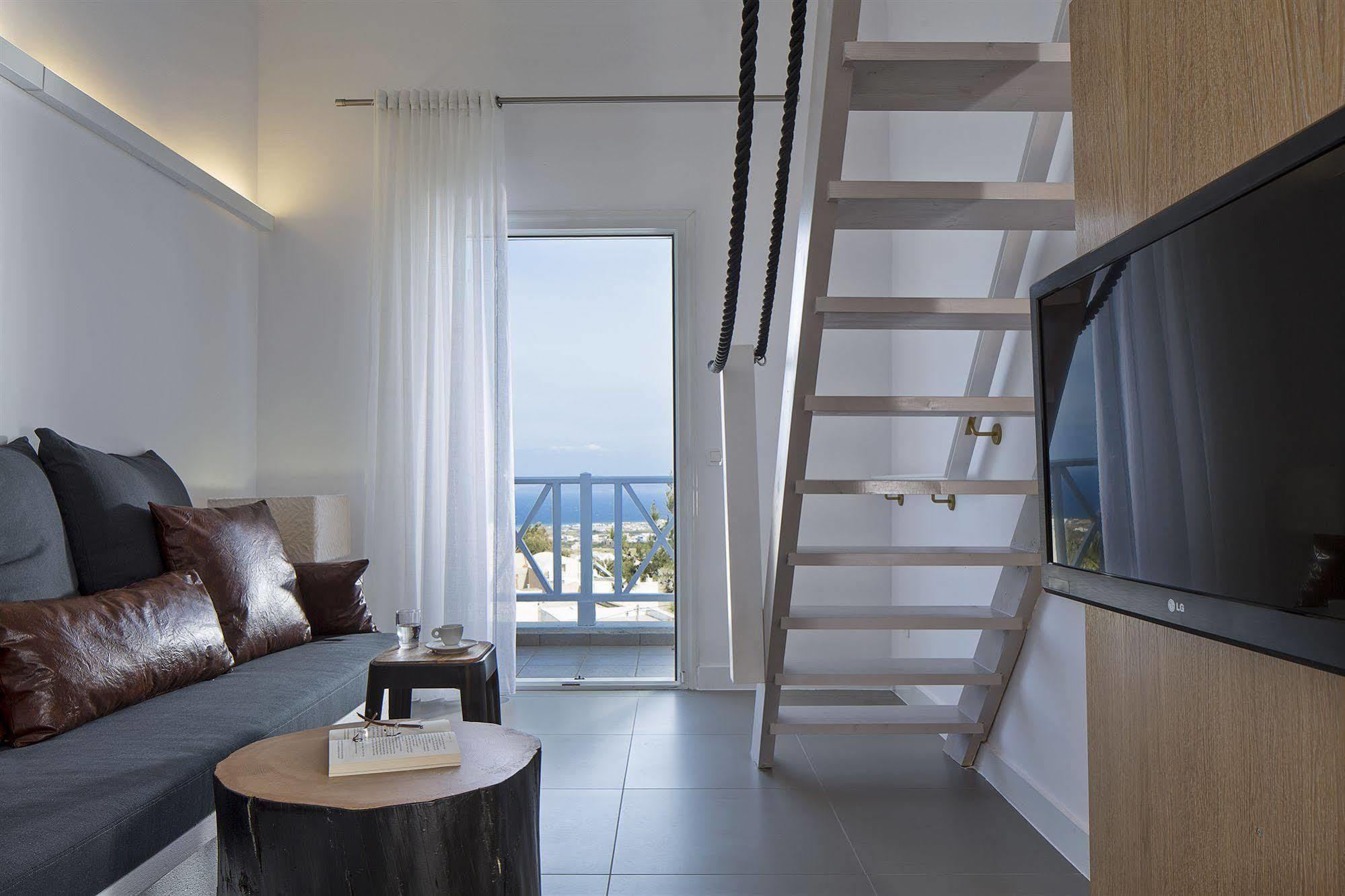 Loizos Stylish Residences 3*