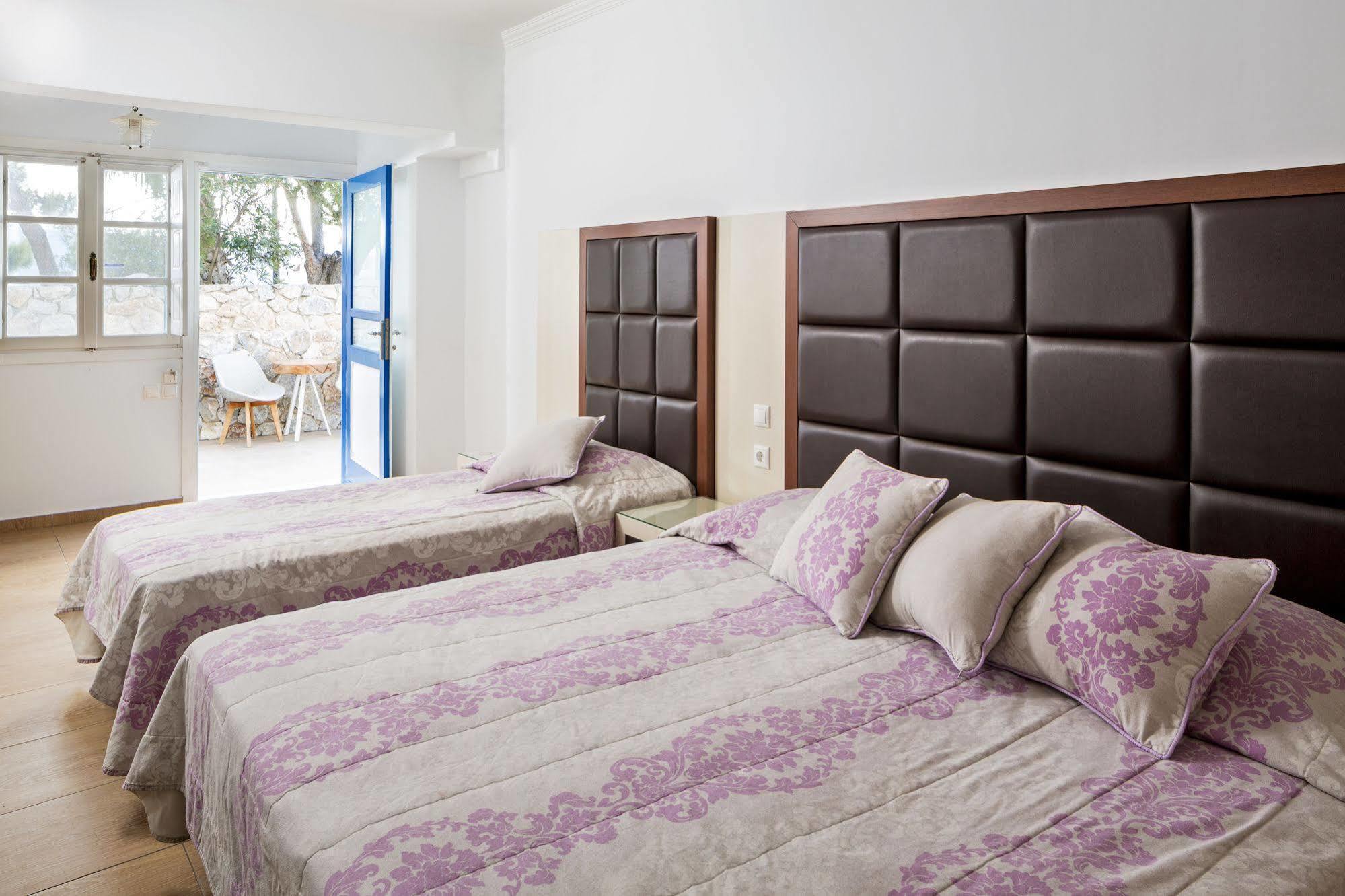 Loizos Stylish Residences 3* Fira (Santorini)
