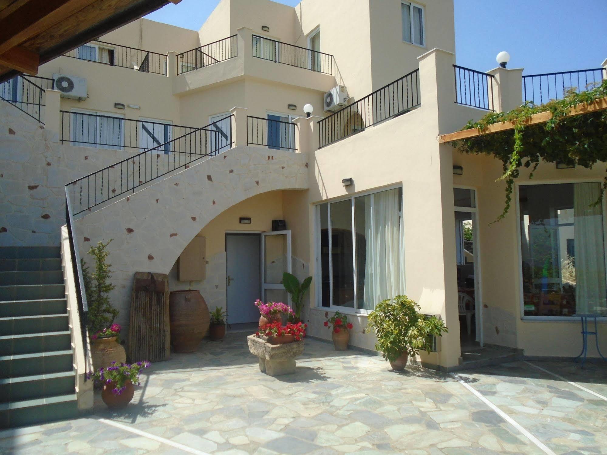 Irida Hotel
