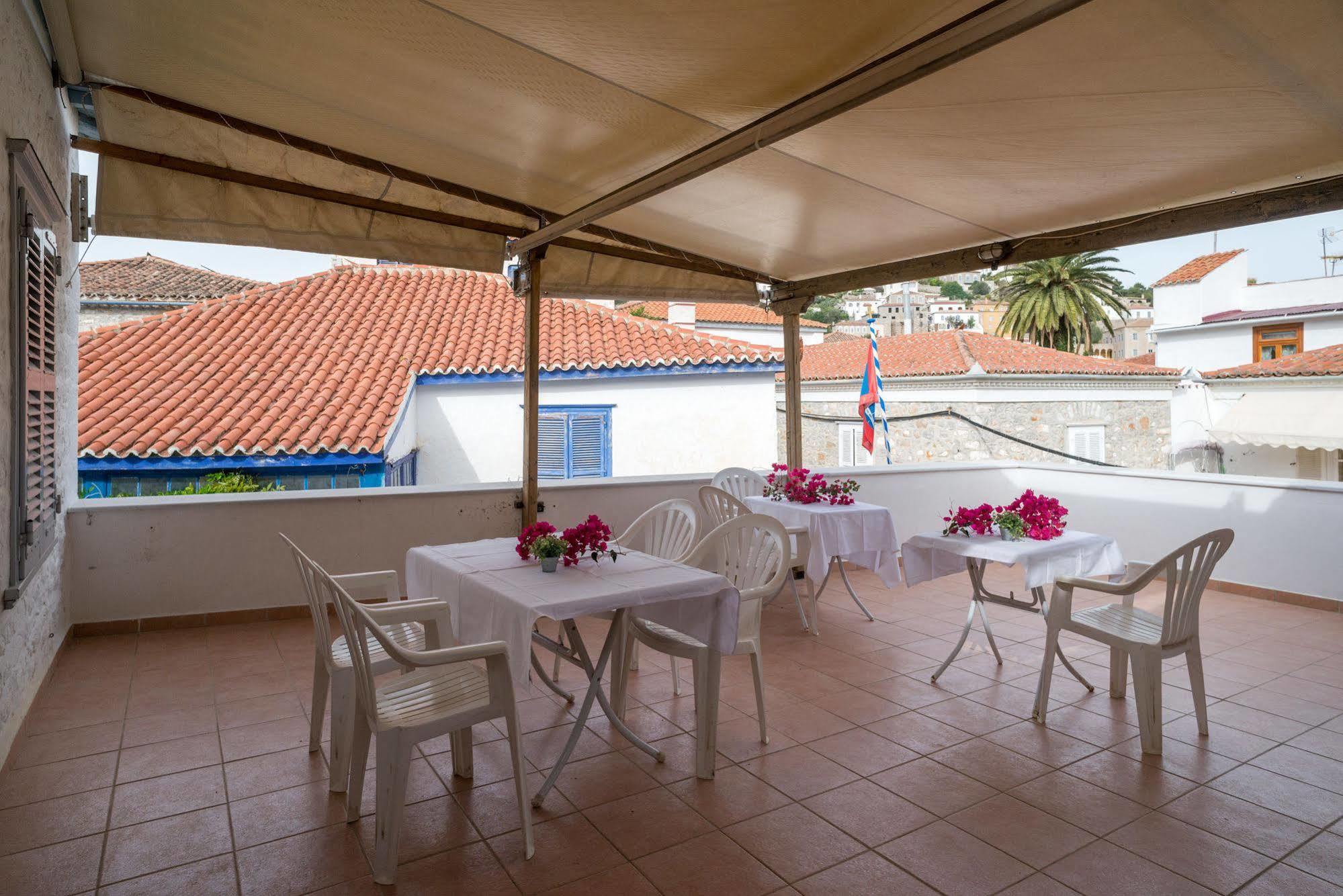 Areti 2* Hydra (Saronic Islands)