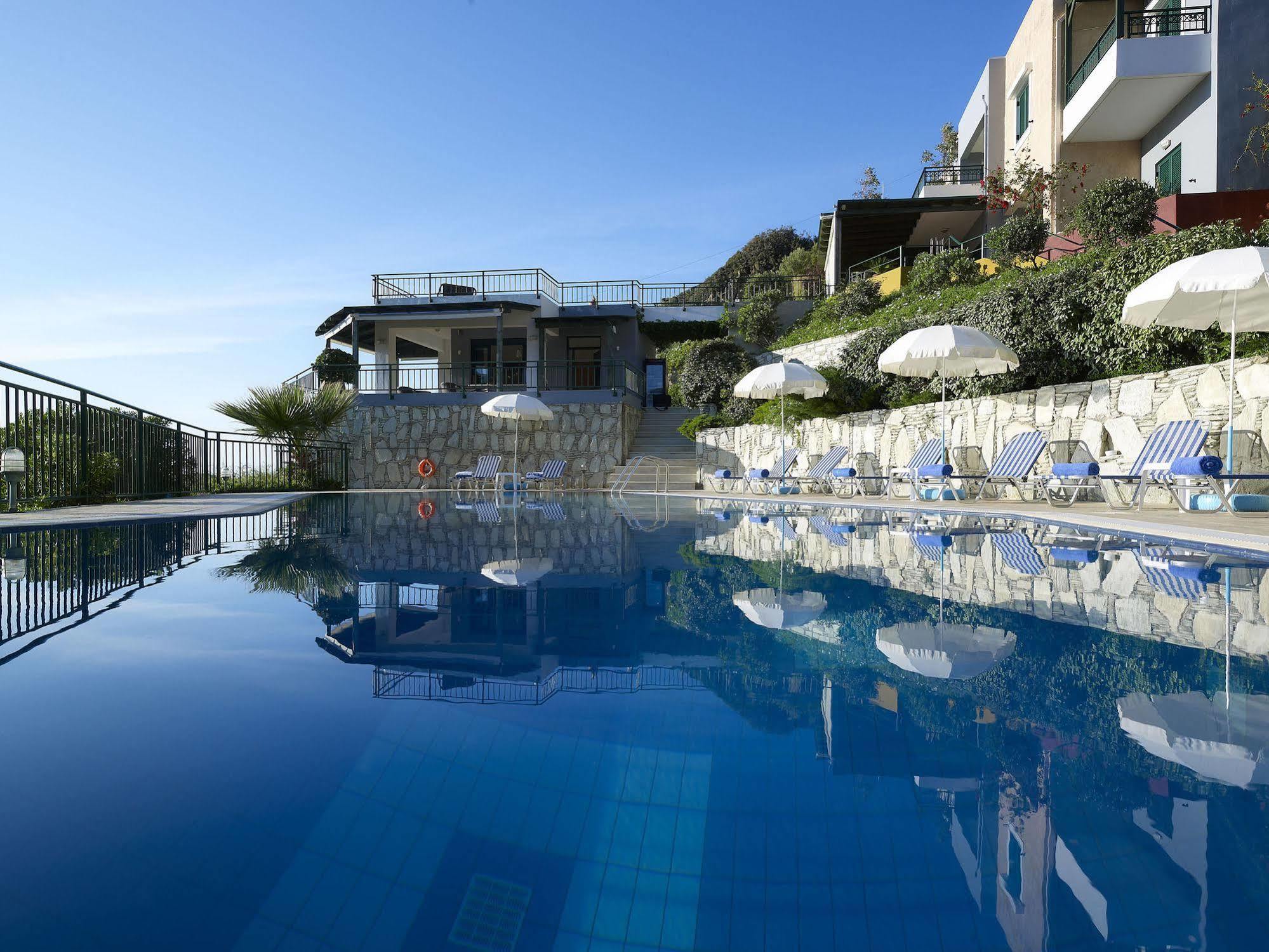Apartment Erivolos & *
