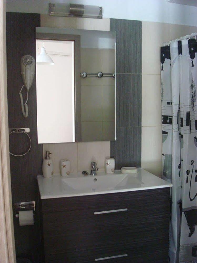 Smaragdi Hotel 3*