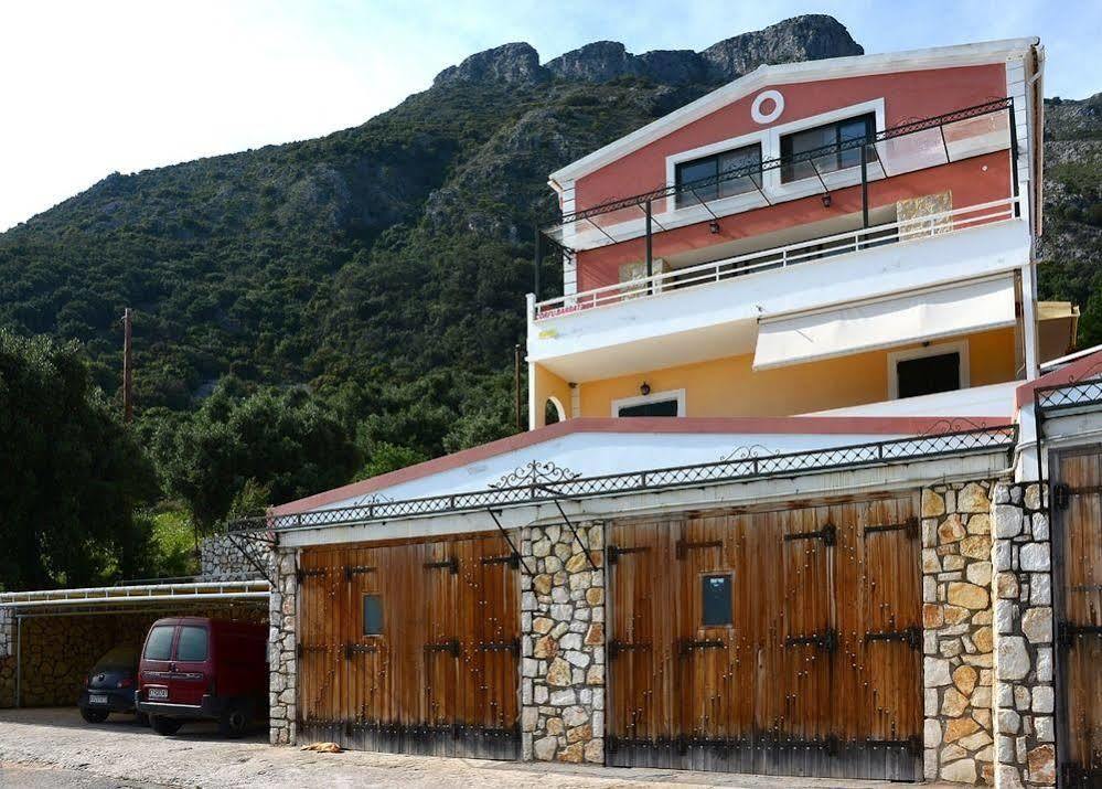Sarakinos Apartment Barbati