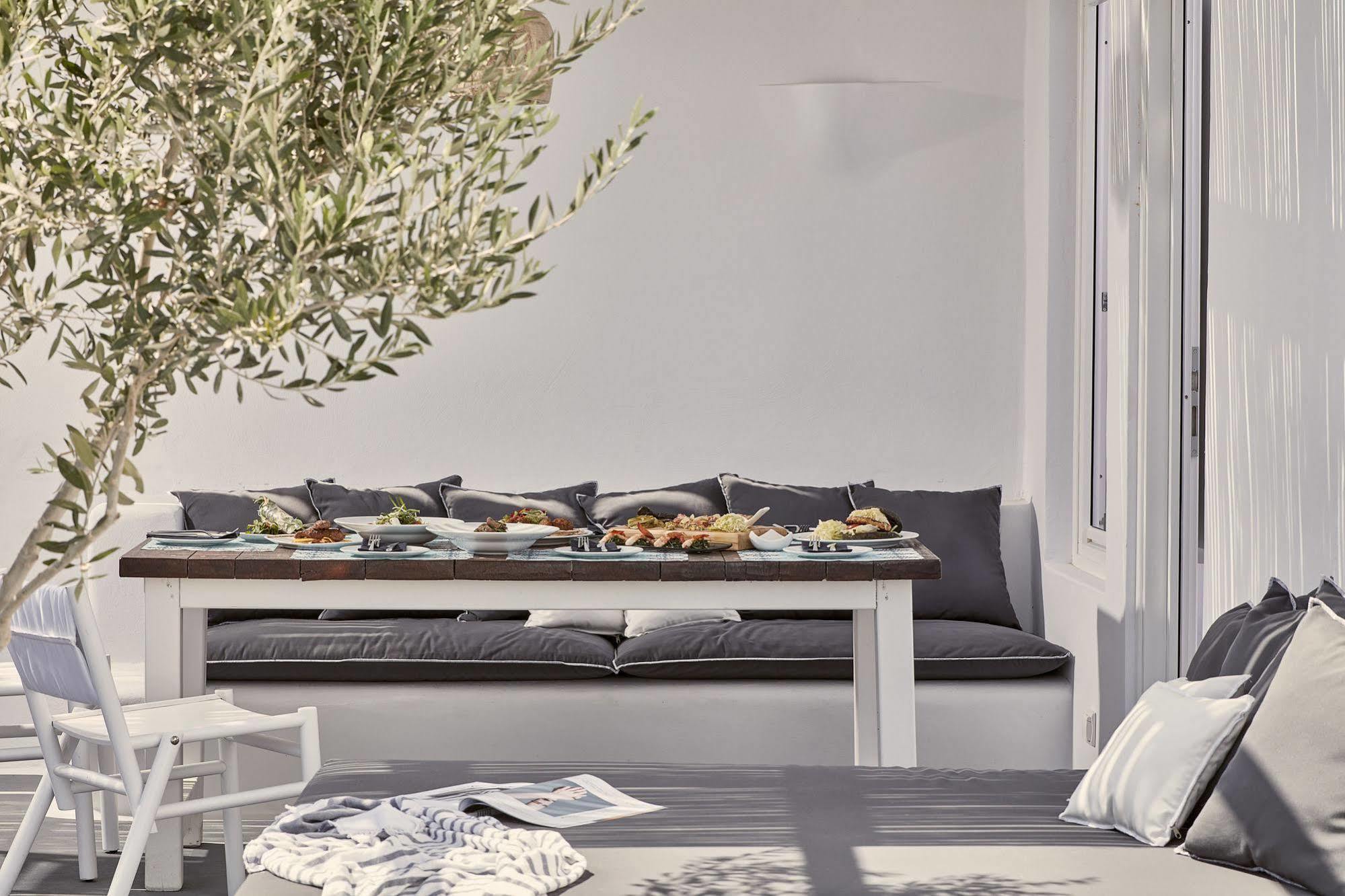Boho Santorini Perivolos (Santorini)