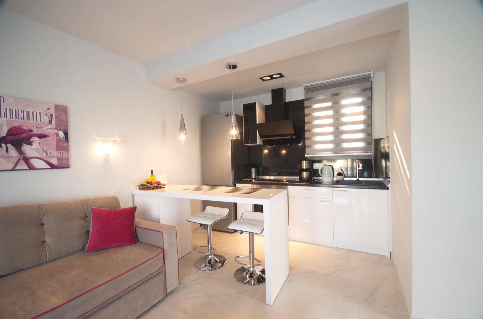 Hotel White Pearl Luxury