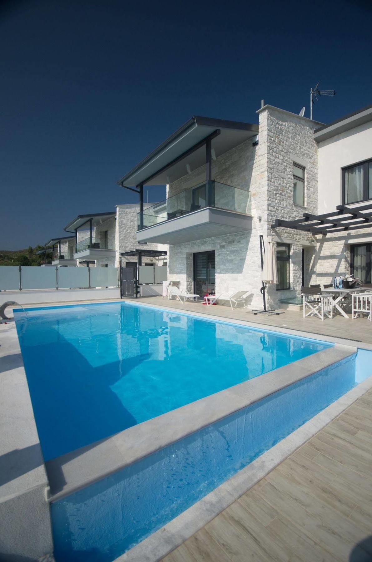 Hotel White Pearl Luxury Pefkochori