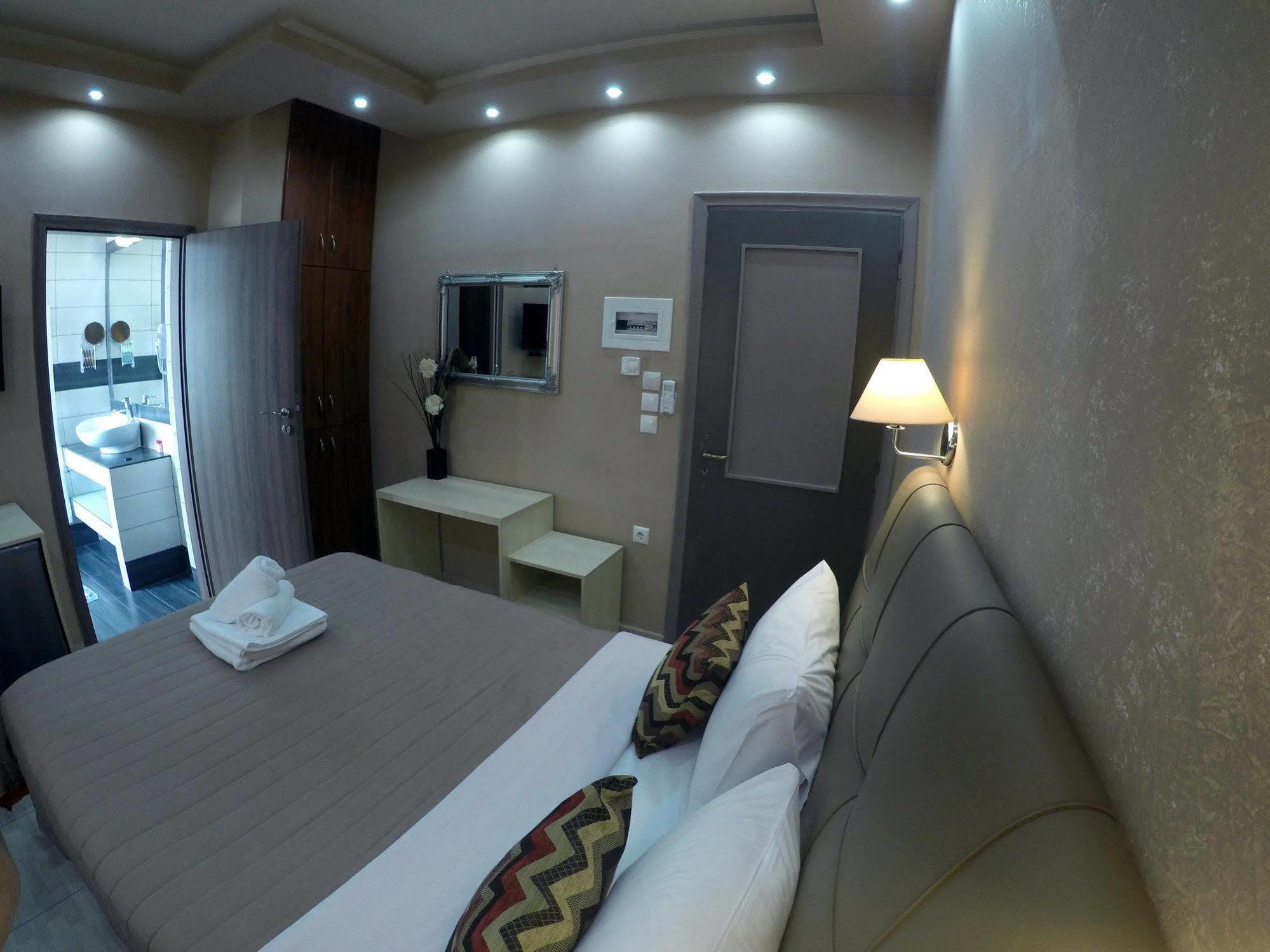 Hotel Midia Suites 3*