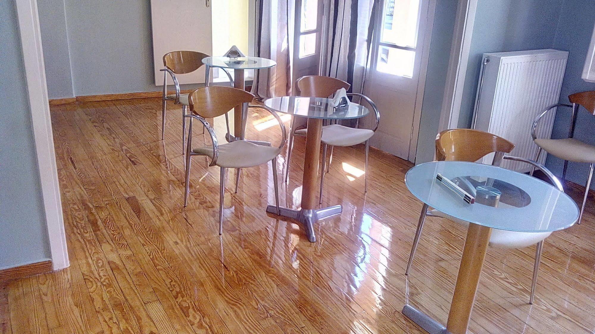 Hotel Midia Suites