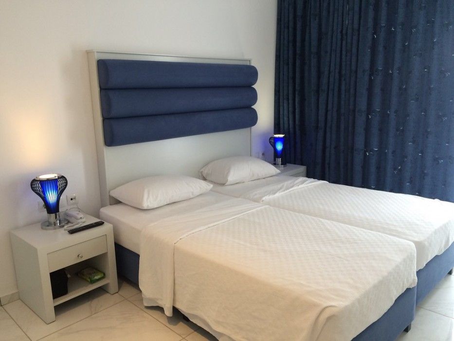 Zorbas Hotel 4*