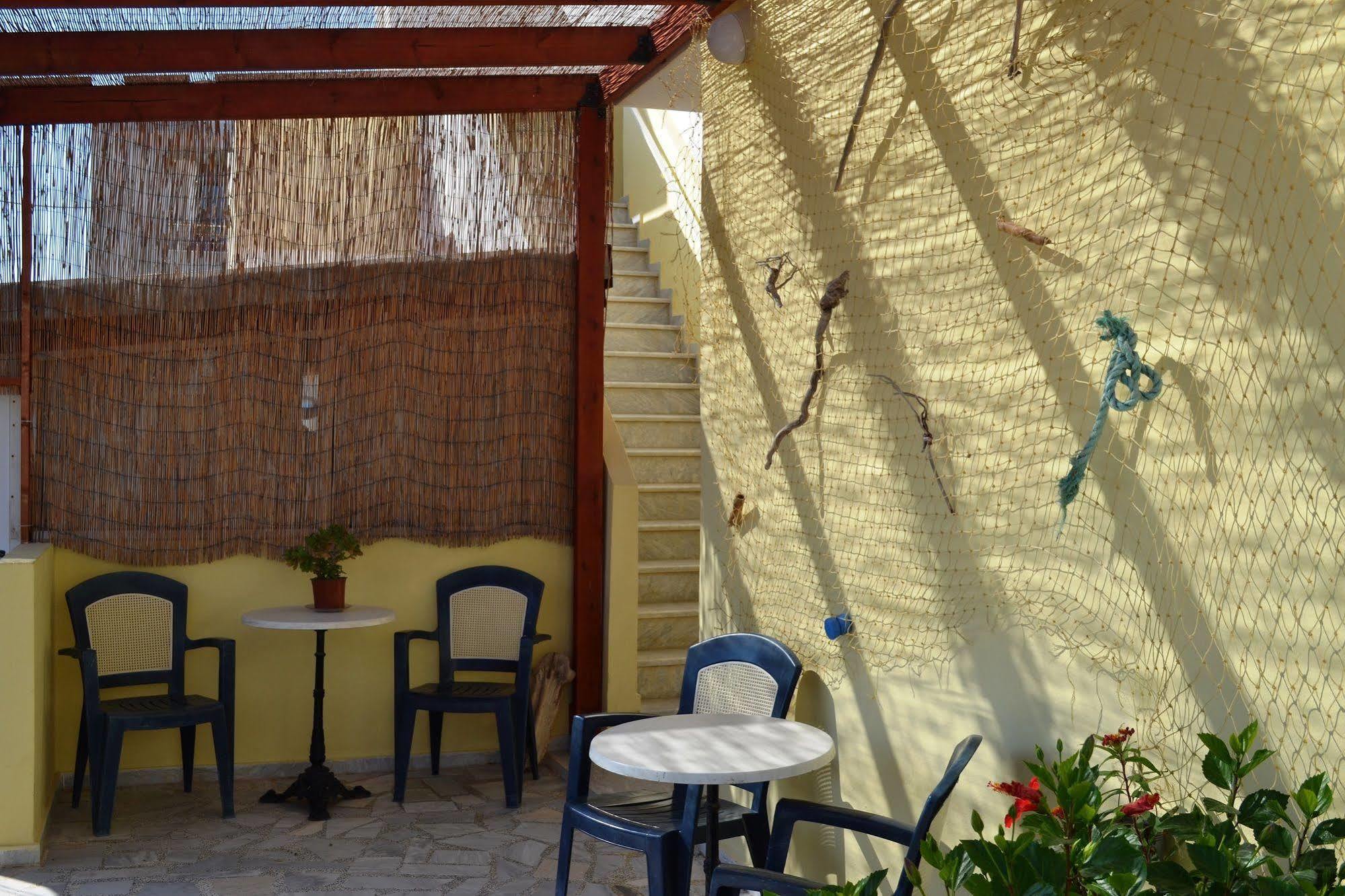 Yiannis Apartment *
