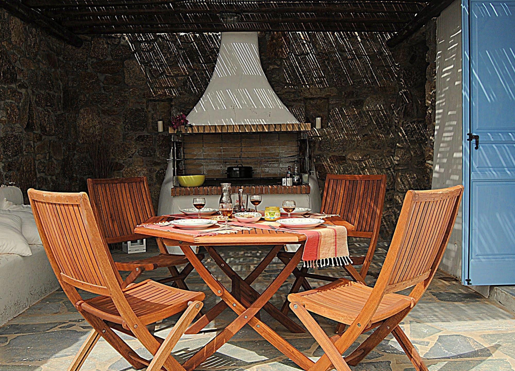 Lucia Area Villa Kalafatis