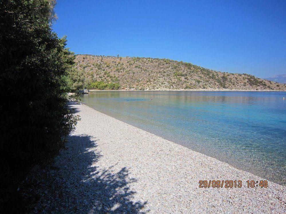 Saronikos Residences *