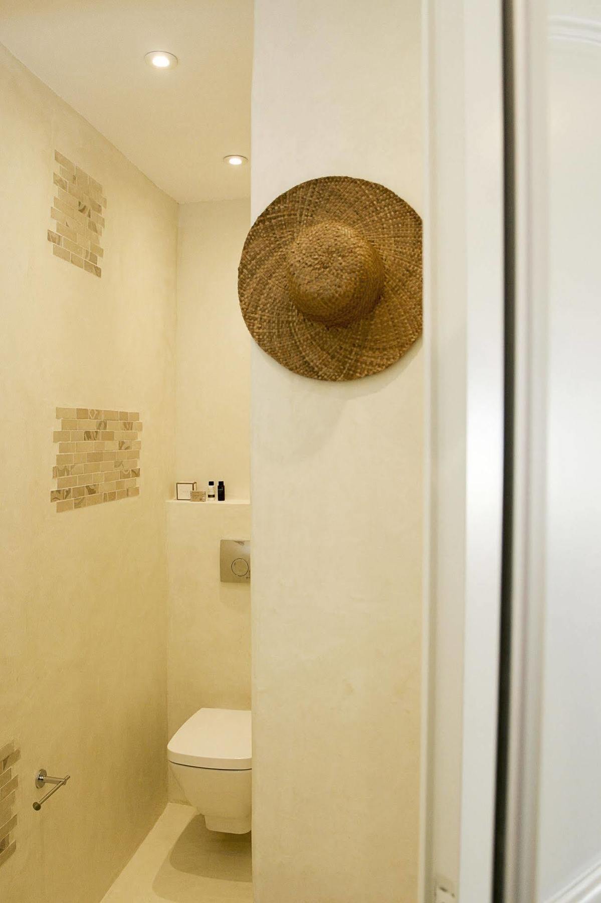 Anatoli Luxury &