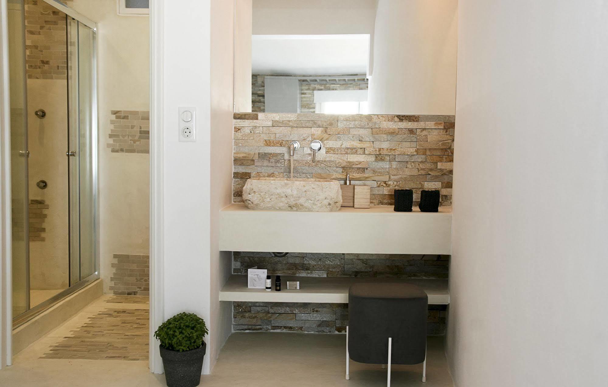Aparthotel Anatoli Luxury & 2*
