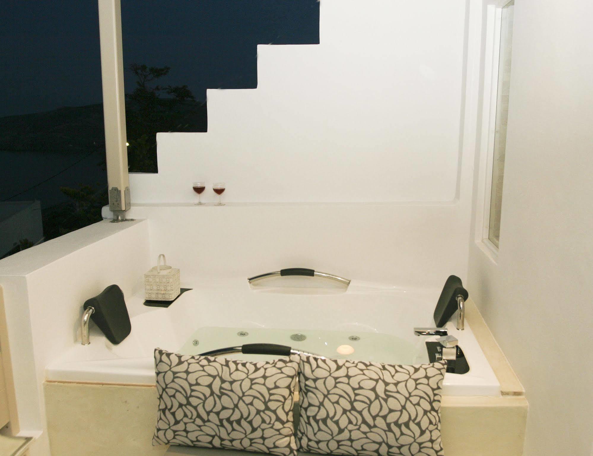 Anatoli Luxury & 2*