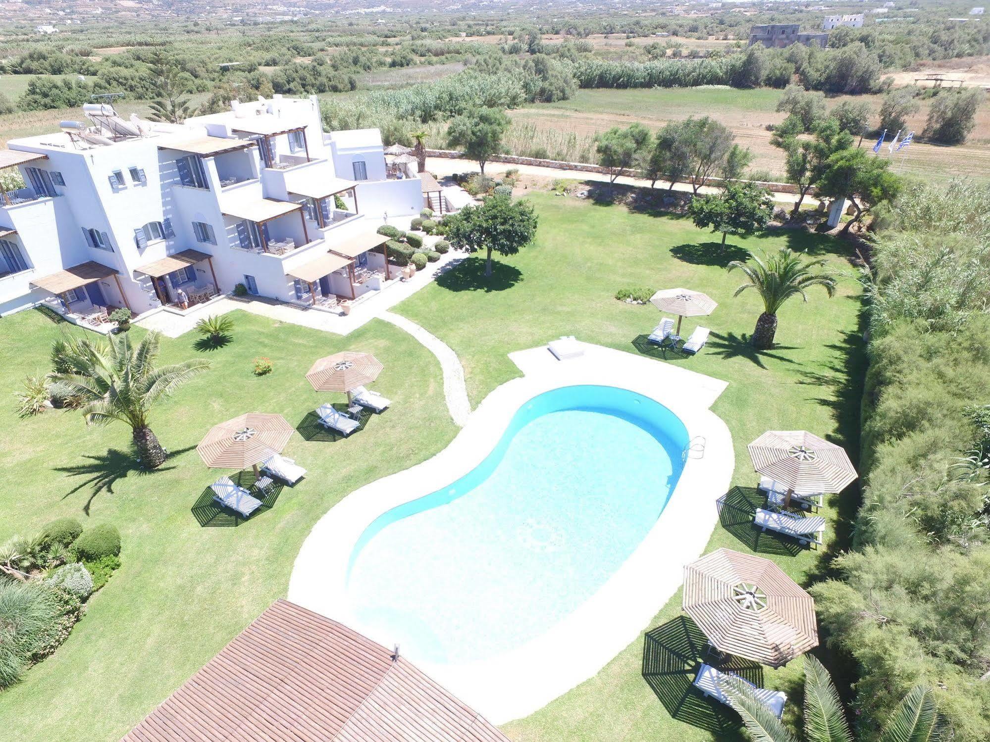 Hotel Ammos Naxos 3*