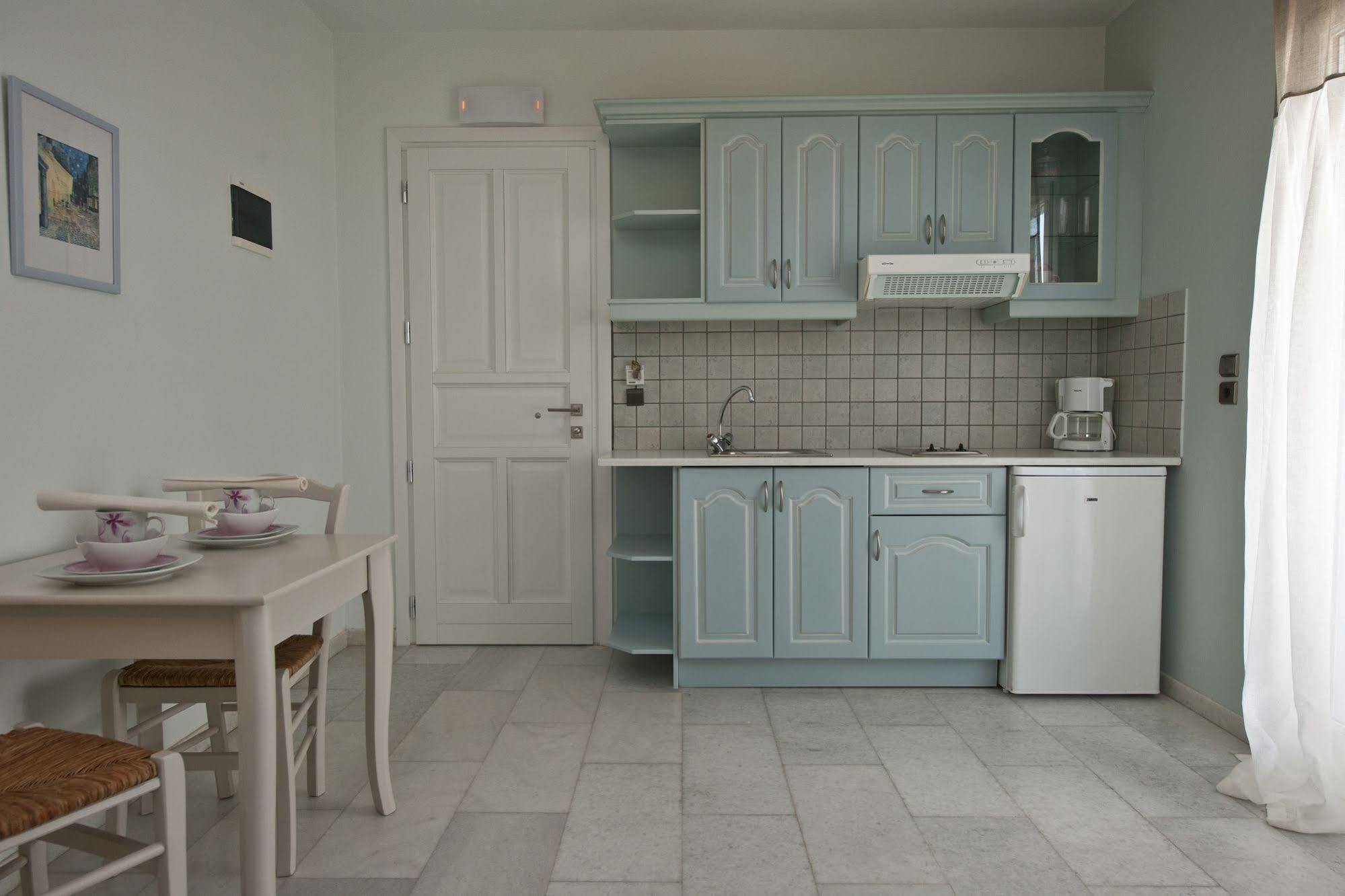 Ammos Naxos Hotel