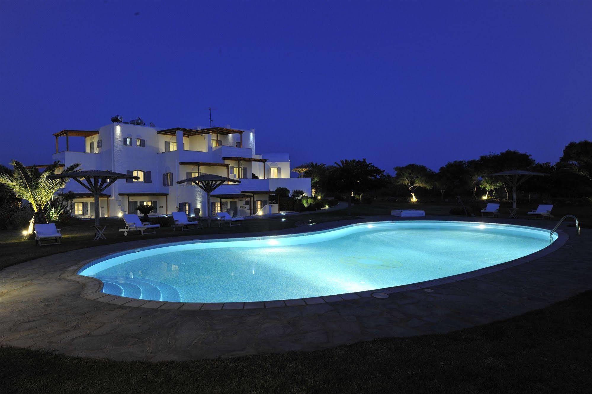 Ammos Naxos Hotel 3*