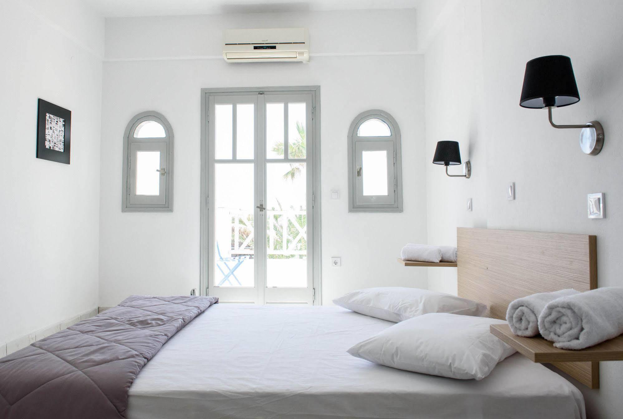 Afroditi Santorini Apartment *