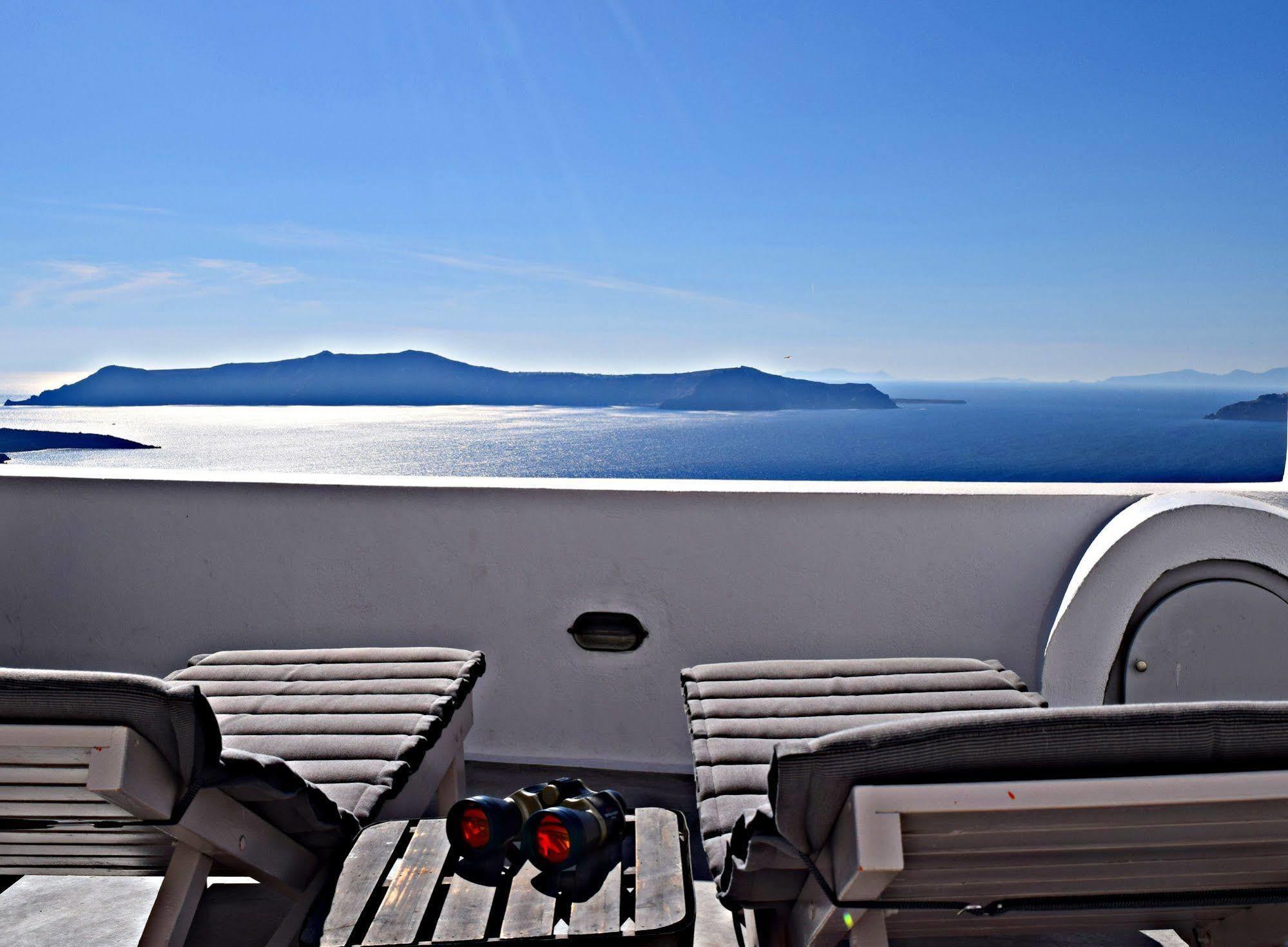 Revelis & Canava * Fira (Santorini)